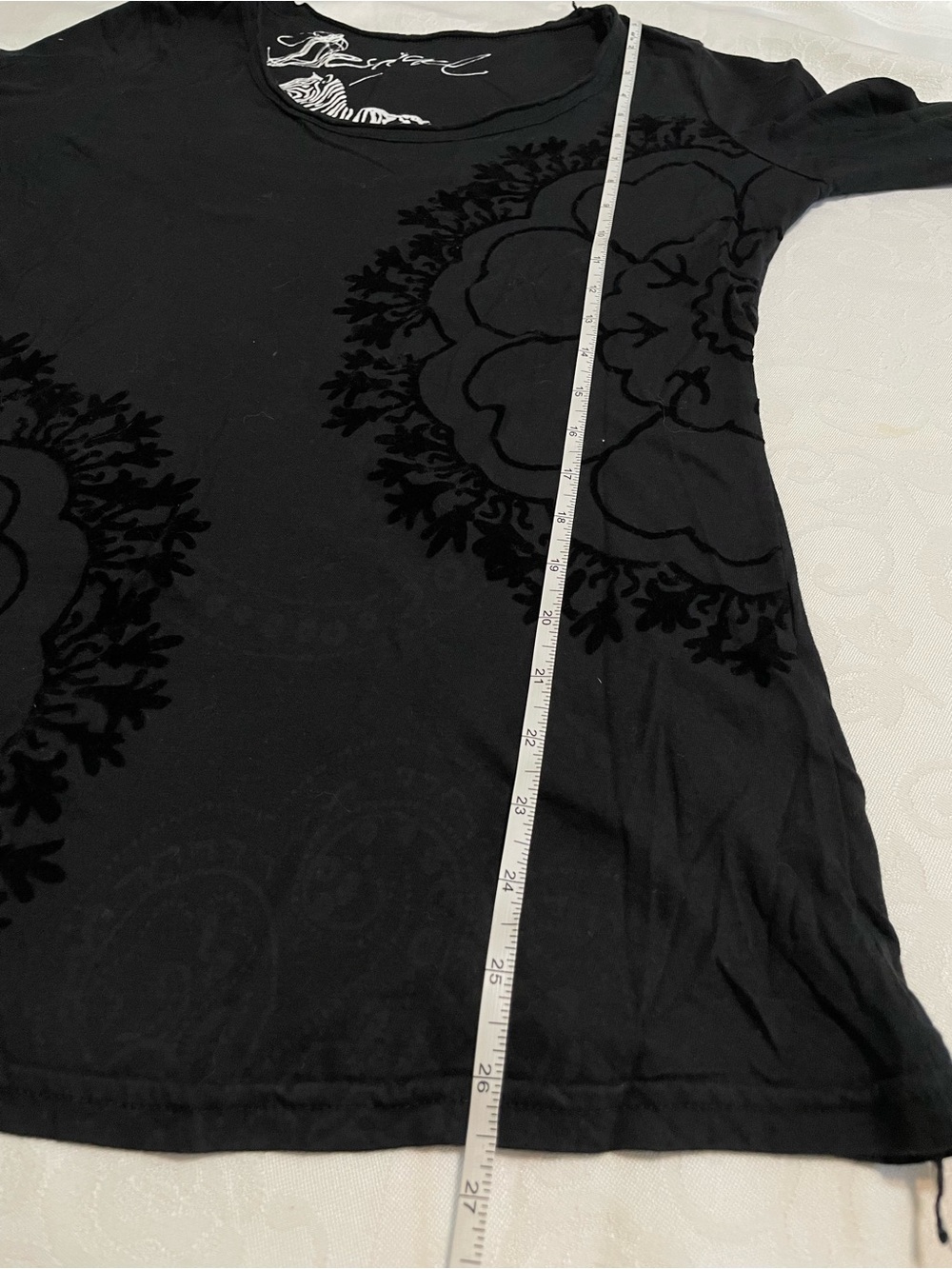 Desigual Black Long-Sleeve Velvet-Appliqué Floral Tee - Picture 7 of 7